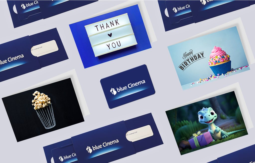 Physische Geschenkkarten von blue Cinema, begleitet von Geschenkboxen und einer Dinosaurier-Animation.